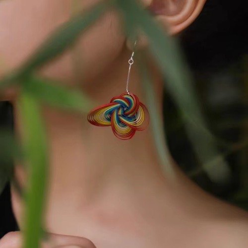 ハンドメイド 竹製 ピアス イヤリング 虹の雲 耳飾 竹色 極軽い ノン