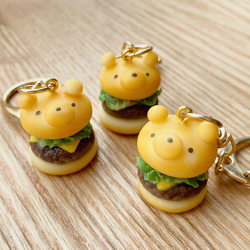 くまさん焼き目ありハンバーガーキーホルダー くまのハンバーガーキーホルダー その他アクセサリー てばさき