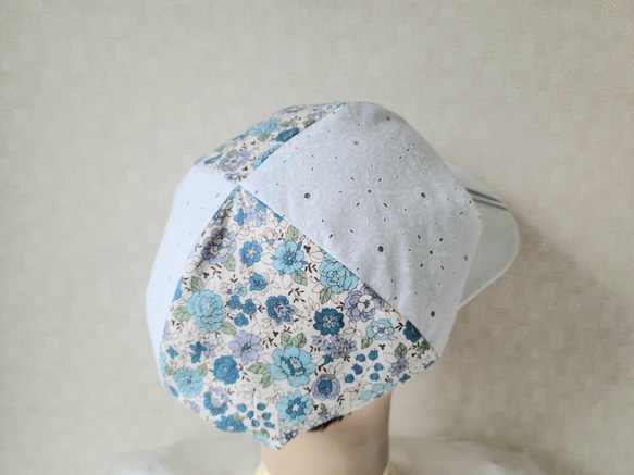 魅せる帽子☆ふわり♪リバーシブルキャスケット～小花プリント&ホワイト 7枚目の画像