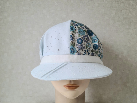 魅せる帽子☆ふわり♪リバーシブルキャスケット～小花プリント&ホワイト 3枚目の画像