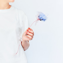 自由に曲げて空間にとける咲き編みの花｜大きいカーネーション｜ブルー 12枚目の画像