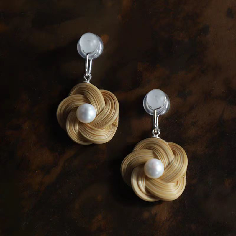 ハンドメイド 竹製 花 ピアス イヤリング 真珠 耳飾 竹色 極軽 ノンホール クリップ式可能 恋人記念日 母の日ギフト