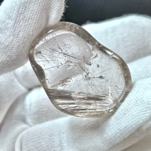 シルバールチルクォーツ 天然石 原石 磨き 握り石 36mm 天然石