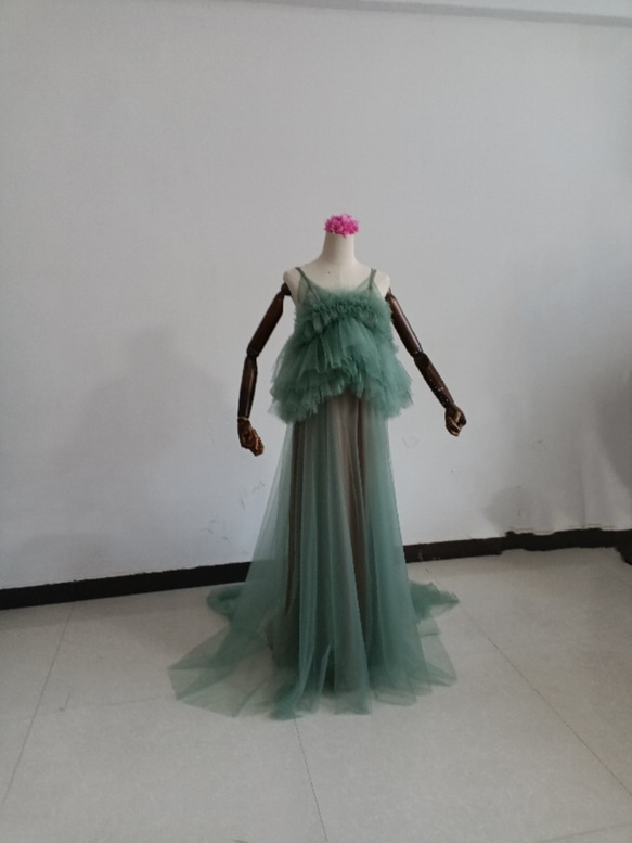 上品！ペールトーンのミントグリーン色 チュールドレス ソフトチュール カラードレスオーバースカート+ホワイトキャミソール 15枚目の画像