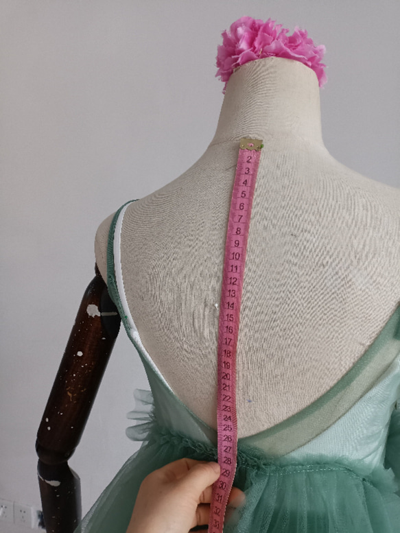 上品！ペールトーンのミントグリーン色 チュールドレス ソフトチュール カラードレスオーバースカート+ホワイトキャミソール 11枚目の画像