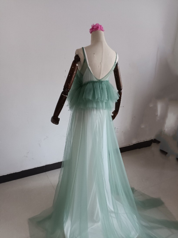 上品！ペールトーンのミントグリーン色 チュールドレス ソフトチュール カラードレスオーバースカート+ホワイトキャミソール 9枚目の画像
