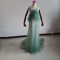 上品！ペールトーンのミントグリーン色 チュールドレス ソフトチュール カラードレスオーバースカート+ホワイトキャミソール 3枚目の画像