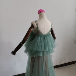 上品！ペールトーンのミントグリーン色 チュールドレス ソフトチュール カラードレスオーバースカート+チョコレートキャミソ 8枚目の画像