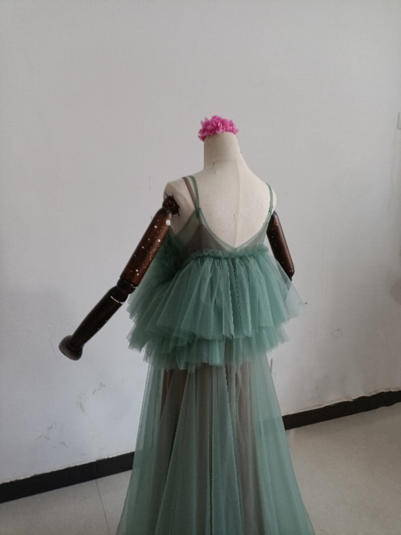上品！ペールトーンのミントグリーン色 チュールドレス ソフトチュール カラードレスオーバースカート+チョコレートキャミソ 8枚目の画像