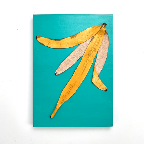 レザーのコラージュアート（バナナの皮） A4サイズ 木製パネル 原画 2枚目の画像