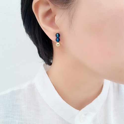 大人ブルー*】痛くないイヤリング/ピアス 青 マリンブルー 小ぶり 揺れ 