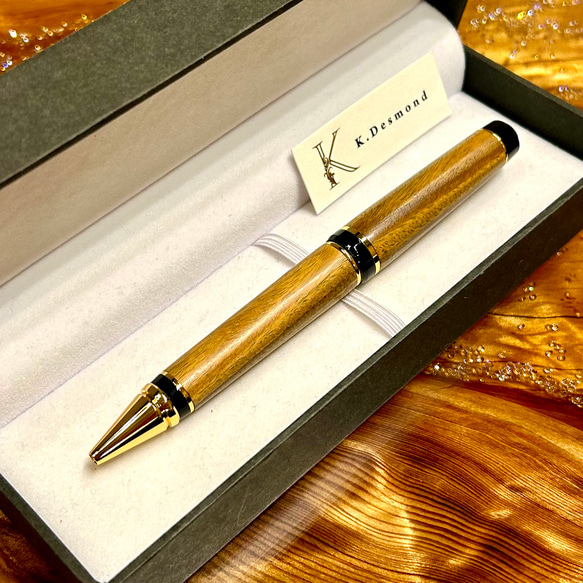 【生命の樹・世界一重い木】リグナムバイタのボールペン　CNZ1-1 【生命の樹・世界一重い木】リグナムバイタのボールペン　CNZ1-1 W1262884084(9750円)