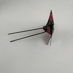 手染友禅和紙使用　おりがみかんざし髪飾り　黒い蝶 3枚目の画像