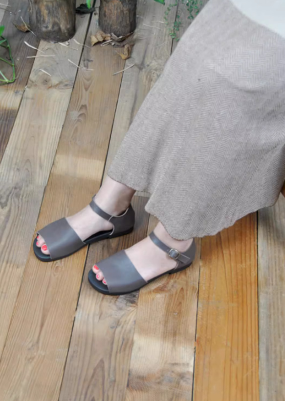 手作りの靴 サンダル本　母の日　カジュアルフラットシューズ　本革 レディース靴 履きやすい 3枚目の画像