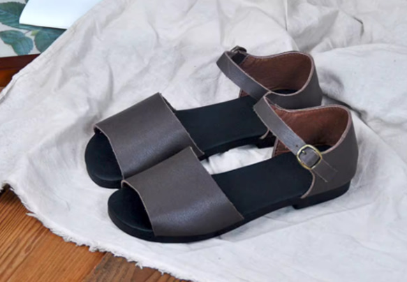 手作りの靴 サンダル本　母の日　カジュアルフラットシューズ　本革 レディース靴 履きやすい 14枚目の画像