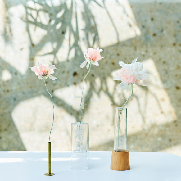 自由に曲げて空間にとける咲き編みの花｜大きいカーネーション｜ホワイト 4枚目の画像