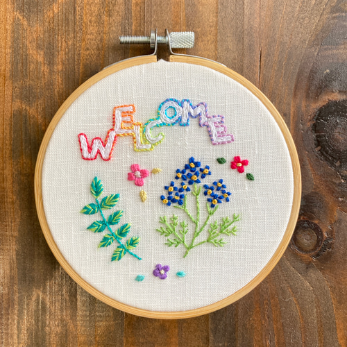 HOOP レインボーカラーのwelcome刺繍枠 壁掛けファブリック
