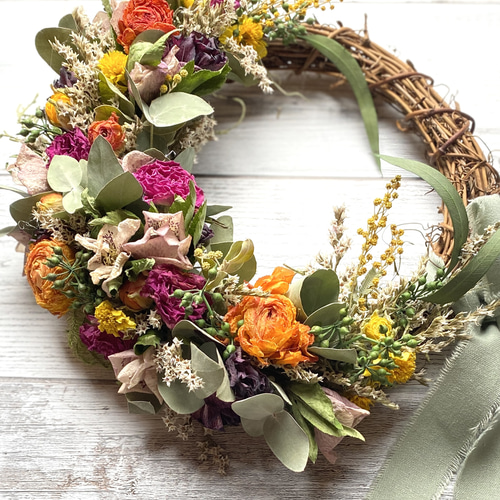 クリスマスローズとミニバラのドライフラワーハーフリース（イエロー  