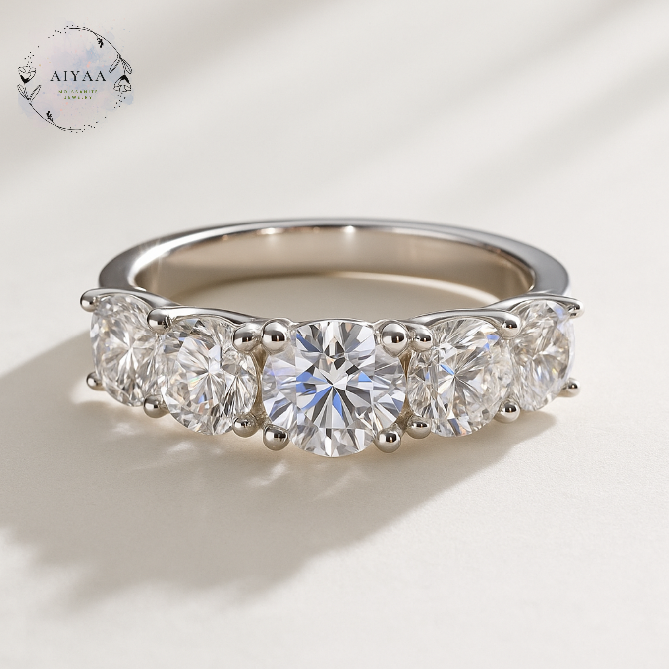 モアサナイト｜6.5mm・6mm・5mm｜5ストーンリング（D VVS1 H&C）