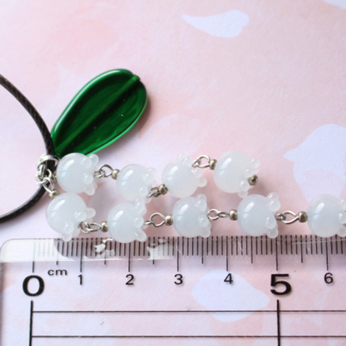 半額SALE☆スズランのとんぼ玉ガラスペンダント ネックレス