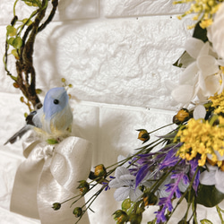 ✳︎母の日ギフト✳︎幸せ運ぶ青い鳥リース　鳥さん好きなお母さんに　スカビオサ　紫陽花　ソラフラワー 3枚目の画像