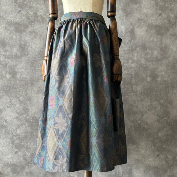 【一点モノ】大島紬 着物リメイク ギャザー スカート & スヌード 〜 四季 で心地良い 上質 絹 100% 〜 the of your 100% can it 一点モノ 大島紬 着物リメイク ギャザー スカート スヌード 四季 で心地良い 上質 made and single layer snood from Oshima Tsumugi elastic waist is You by around also It UV rays as measure against rubber