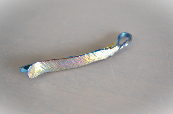 Titanium hairpin・飾り羽のチタンヘアピン６９mm 2枚目の画像