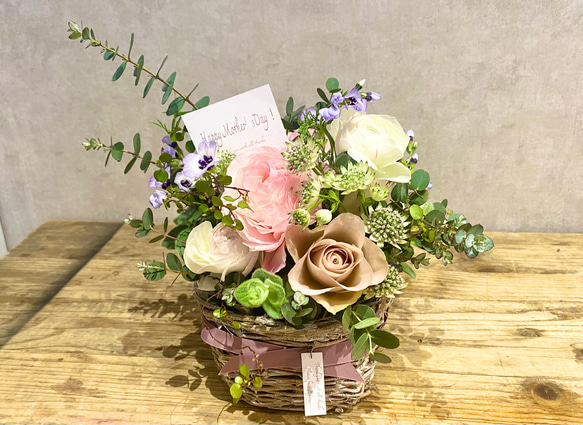 追加受付中5/8まで！母の日生花フラワーギフト＜Sサイズ 約17cm×約23cm＞　 4枚目の画像