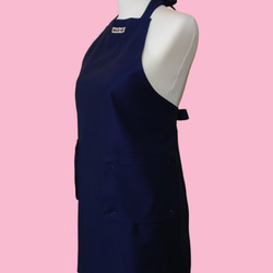 【選べる9色】URUベーシックエプロン｜首掛けタイプ（ネック）｜綿100%・フリーサイズ・ポケット付き 4枚目の画像