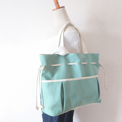 色の変更可能 8号ミント帆布白PVCレザーの巾着風トートバッグ（受注
