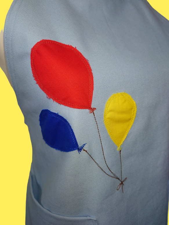 【選べる9色】風船のアップリケエプロン｜大きめポケット付き｜丈夫な綿素材｜ギフトにもおすすめ 6枚目の画像