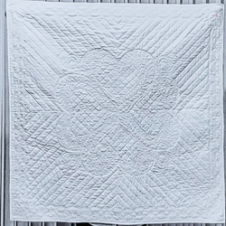 ☆ホワイトキルトタペストリー・カバー(100cm×100cm) 1枚目の画像