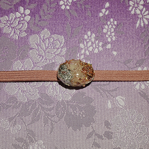 ローズクォーツと桜の帯留め 天然石 金箔風 銀箔風 浴衣 着物 振袖 手