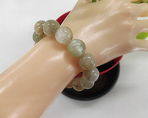 天然石 クンツァイト14.3～14.8mm玉ブレスレット 内周18.2cm 240101289