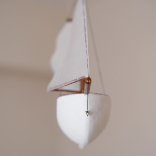 在庫限り】木工模型ヨットモビール/ホワイトxダーク@岩手発送 モビール