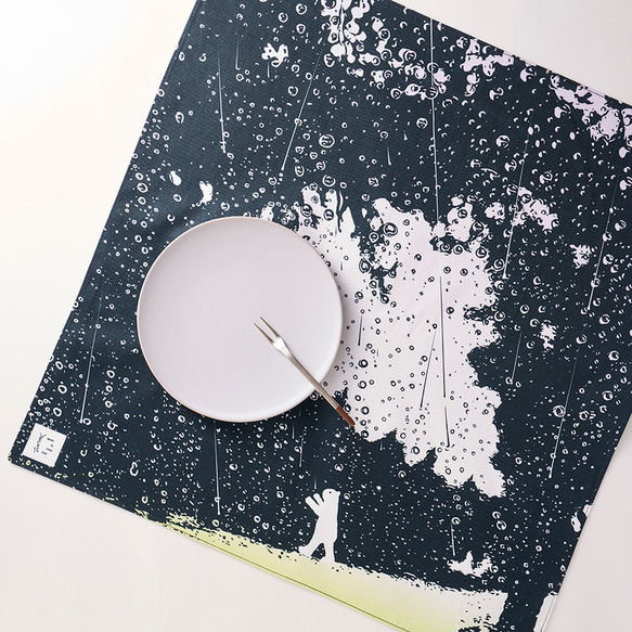 スクエアクロス〝雨水に遊ぶ〟/ギフトパッケージ＋ポストカード （45cmハンカチ ミニスカーフ バンダナ） 5枚目の画像