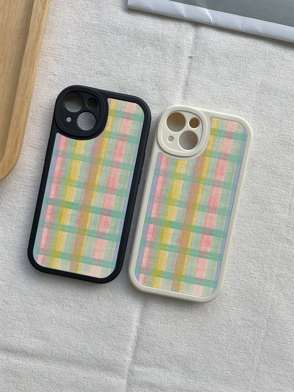 智慧型手機保護殼 兼容所有 iPhone 15/14/13/12/11 等型號 彩色格紋藝術 全包手機套 第1張的照片