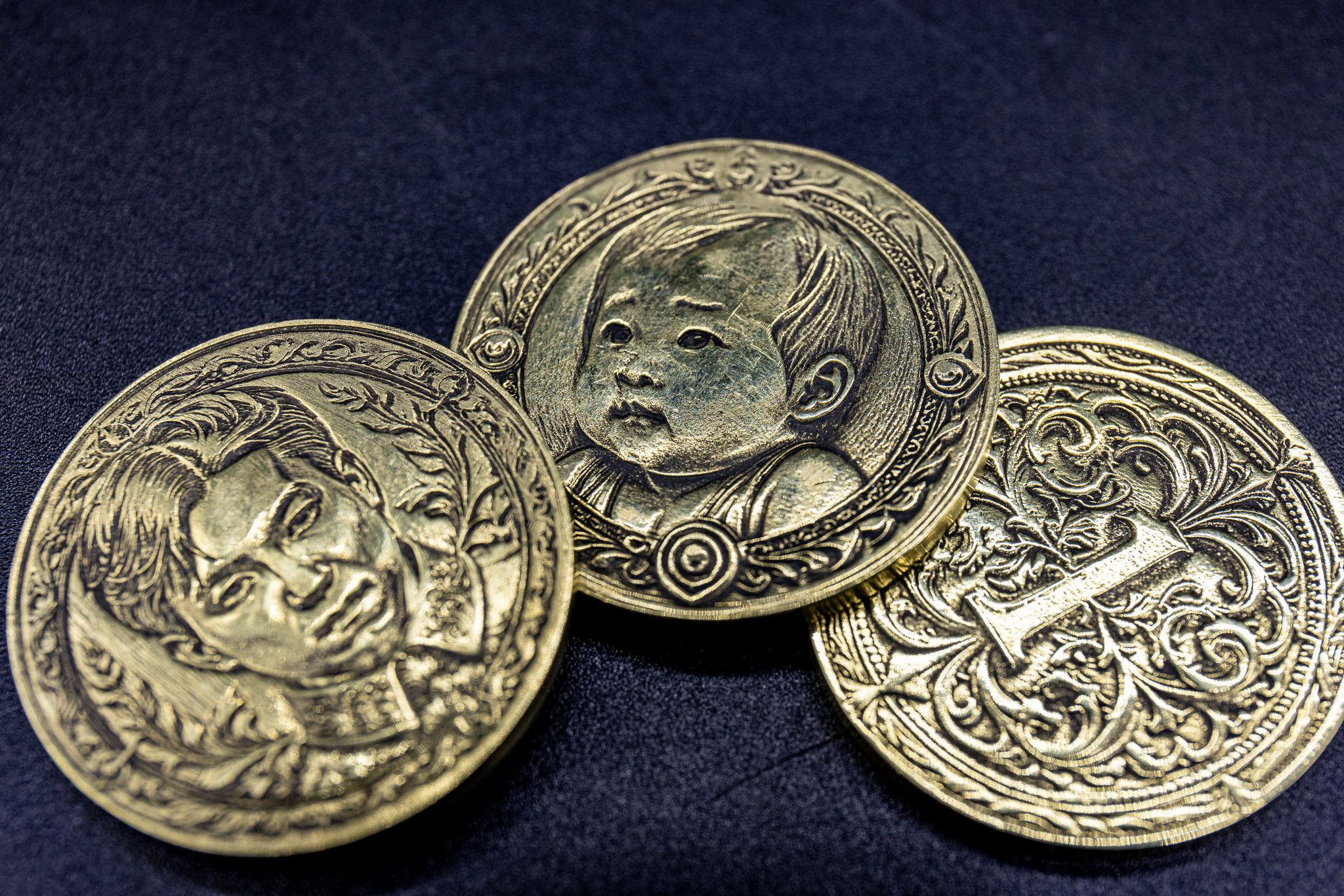 “FaceCoin Portrait Mint” ― 一枚の写真から、あなただけの肖像コインを