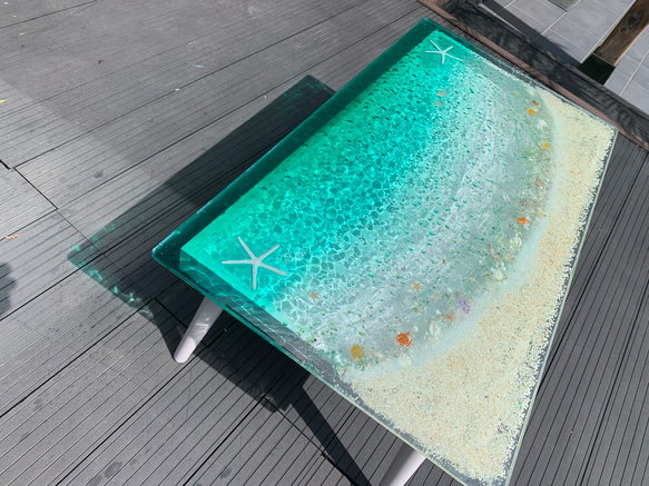 センターテーブル エメラルドグリーンの海　波紋スターフィッシュと波打ち際のシェル　海　ガラス　SEA  table 9枚目の画像