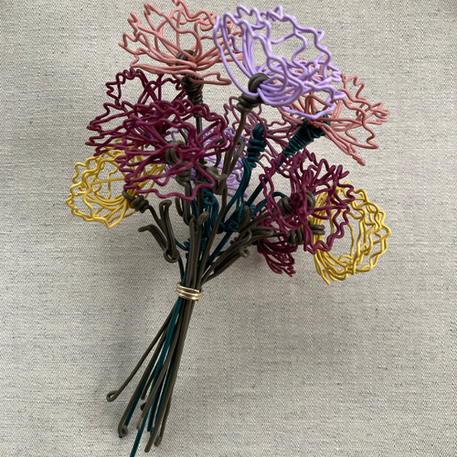 ワイヤーカーネーションの花束 アートフラワー ここいろの 通販