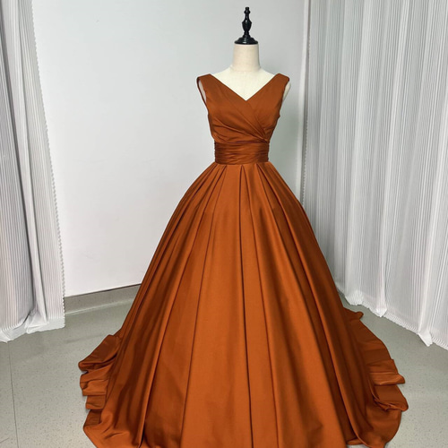 送料無料！パーティードレス テラコッタ色 ふっくら柔らかなバック  