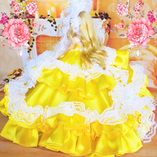 み*こ様 リカちゃんハンドメイド服　黄色のお花ドレス み*こ様 リカちゃんハンドメイド服 黄色のお花ドレス Amazon.co
