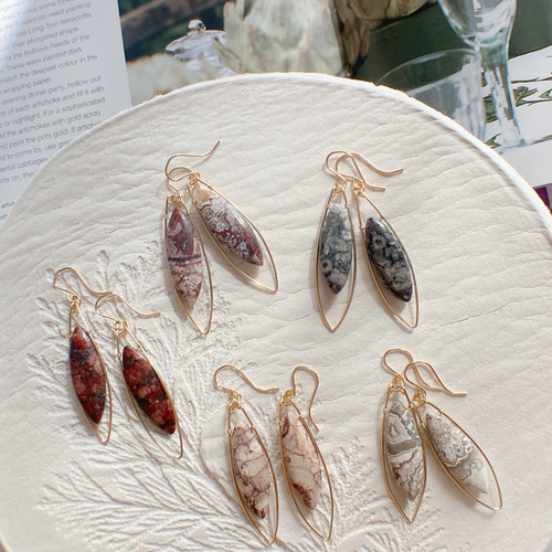 ピンクフォッシルコーラル ピアス ピンクフォッシルコーラルのピアス ピアス（フック・チェーン