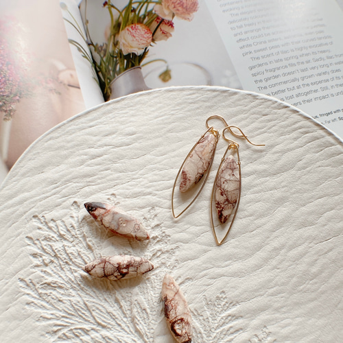 ひまわりフォッシルコーラル レクタングルピアス 超超超希少