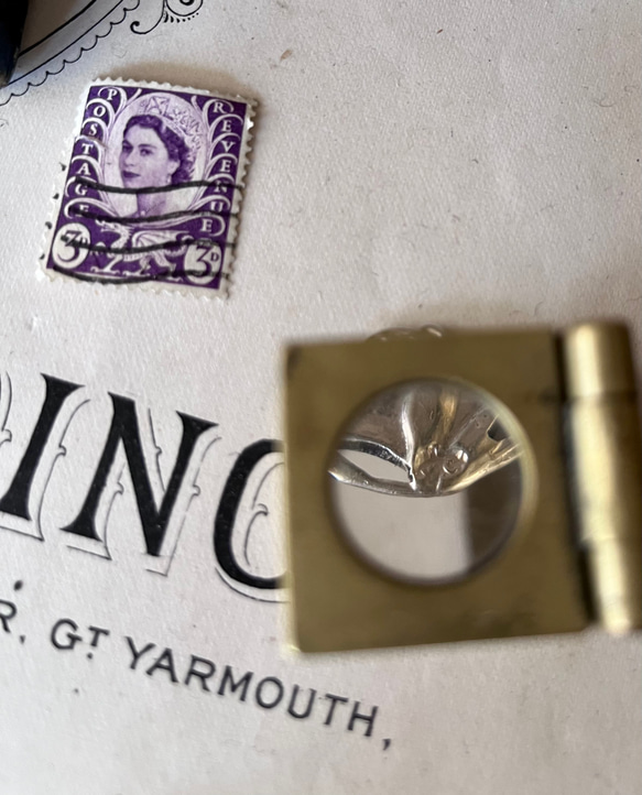 英国で出会った♪ アンティーク 1908年製造 シルバー製  スズランのボタン 直径φ2.0ｃｍ 15枚目の画像