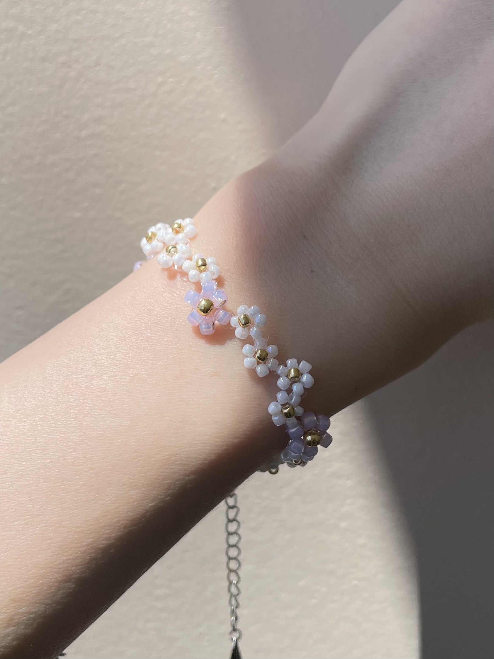 【美品】アプロジオ APROSIO&CO ブレスレット バングル ビーズ 白 バングル ブレスレット APROSIO&CO 白 【美品】アプロジオ ビーズ