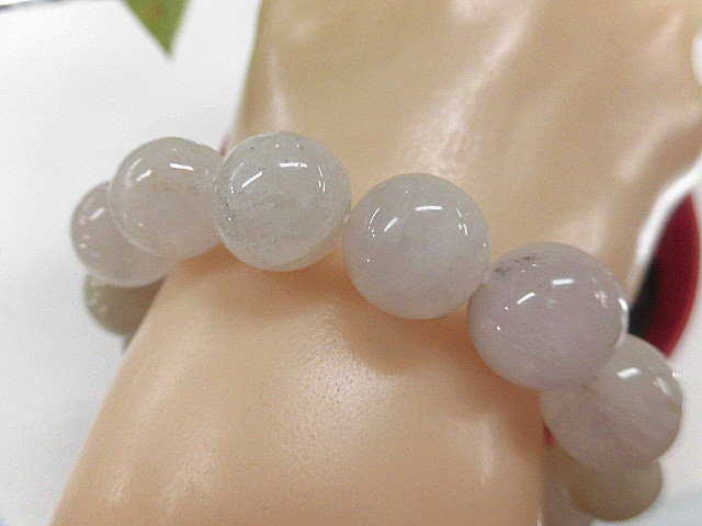 天然石 クンツァイト12.3～13.3mm玉ブレスレット 内周17.3cm　　240101291