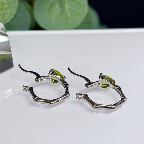 ペリドット ピアス フープ イヤリング ハート 天然石【超美品】1 