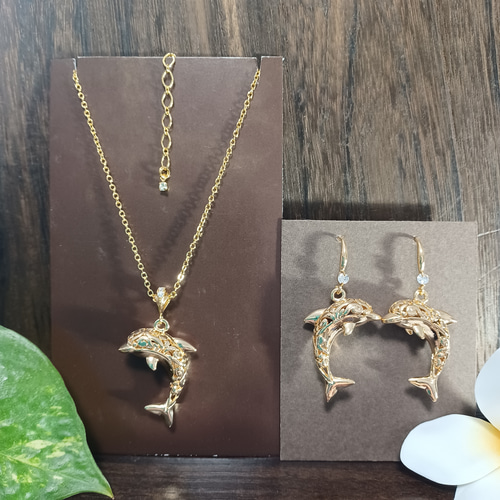 ハワイアンジュエリーデザイン❀イルカネックレス ピアスSet❀k16gp