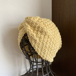 手編み　すっぽりかぶるコットンのターバン帽子・ケア帽子　 1枚目の画像